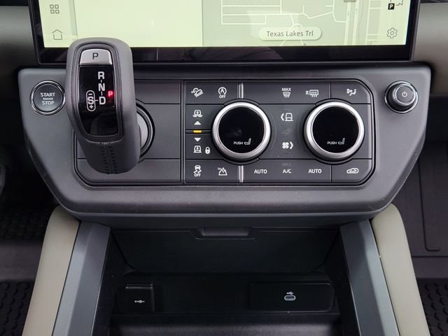 New 2026 Land Rover Defender 110 X-Dynamic SE AWD/4WD image 14