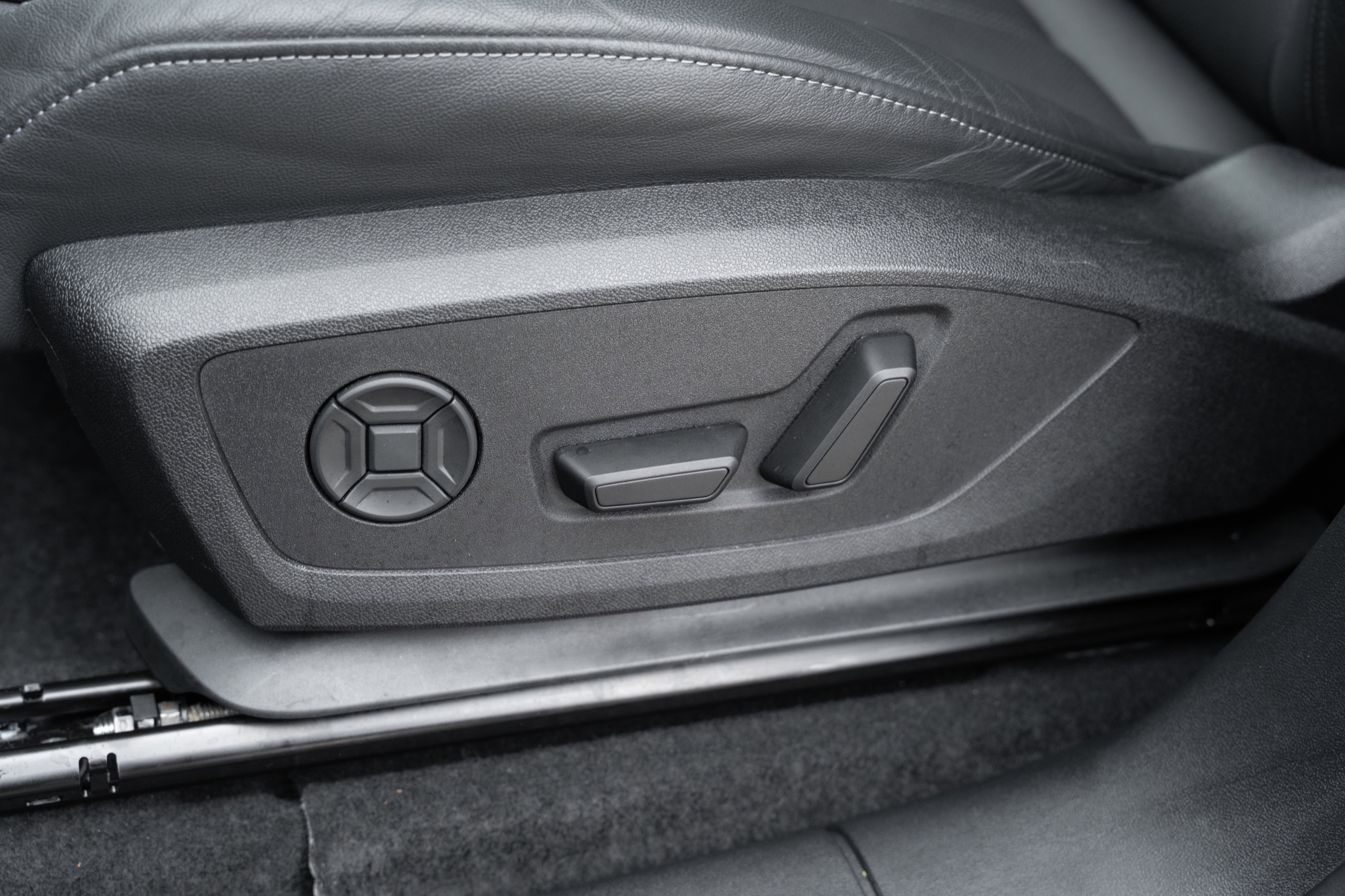 Used 2025 Audi Q6 e-tron Premium Plus w/ Premium Plus image 22