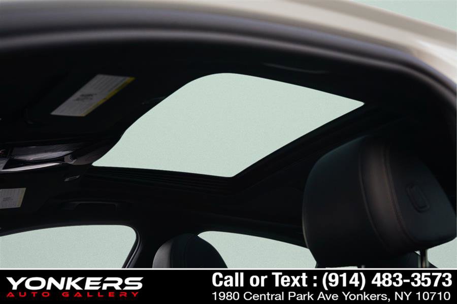 Used 2022 BMW 540i xDrive w/ M Sport Package image 26