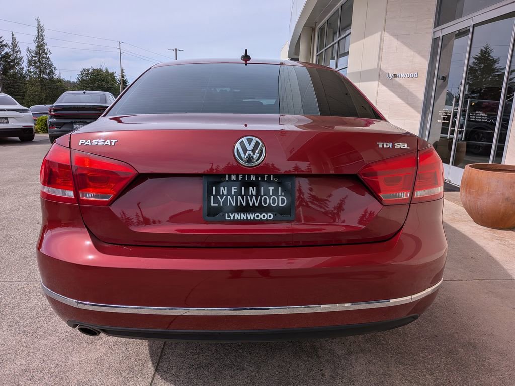 Used 2015 Volkswagen Passat TDI SEL Premium FWD image 5