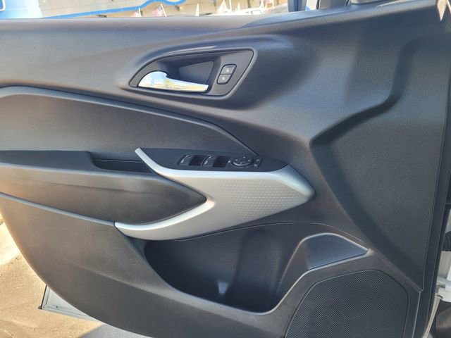Used 2024 Chevrolet Trax RS FWD image 12