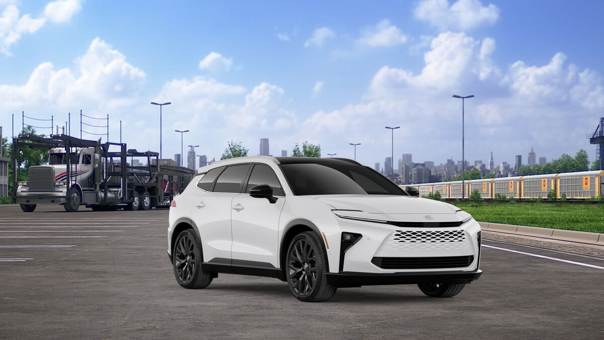 New 2026 Toyota Crown Signia AWD/4WD image 15