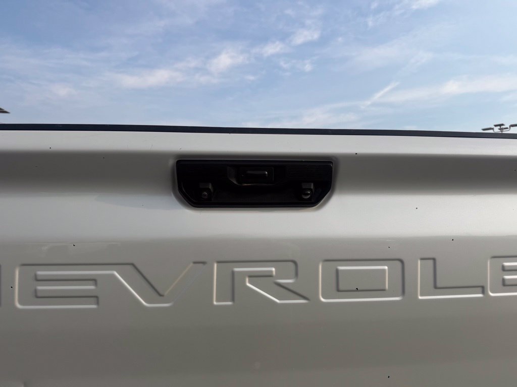 Used 2024 Chevrolet Silverado 3500 High Country w/ High Country Premium Package AWD/4WD image 15