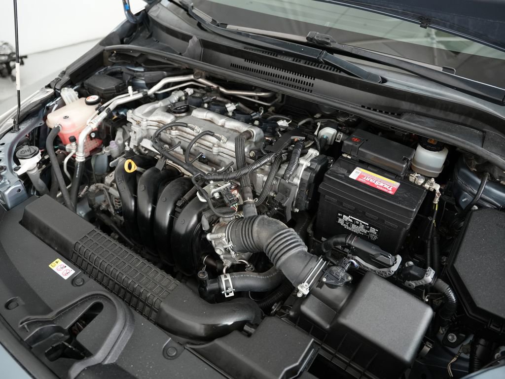 Used 2020 Toyota Corolla LE image 48
