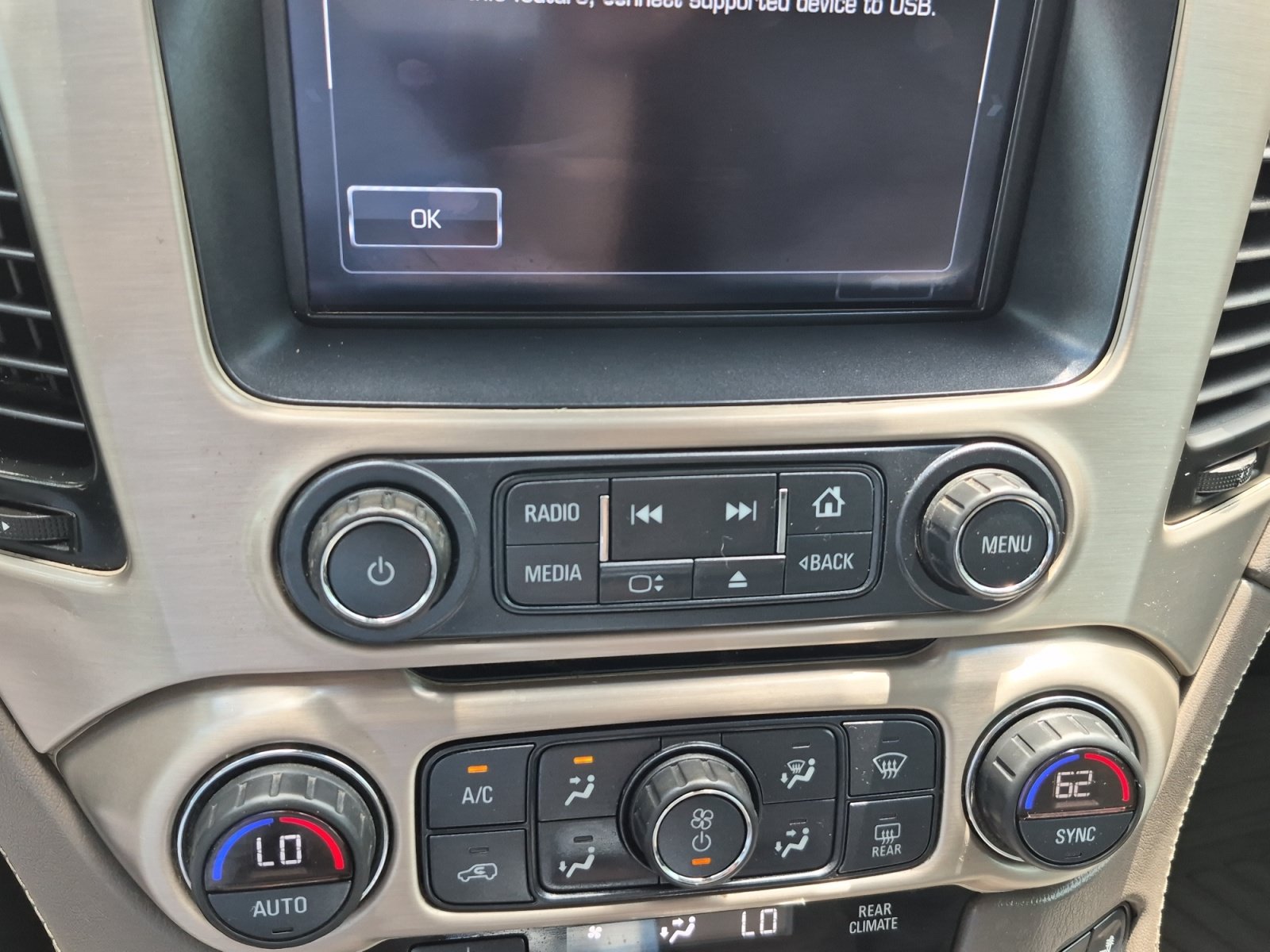 Used 2017 GMC Yukon XL Denali w/ Open Road Package AWD/4WD image 17