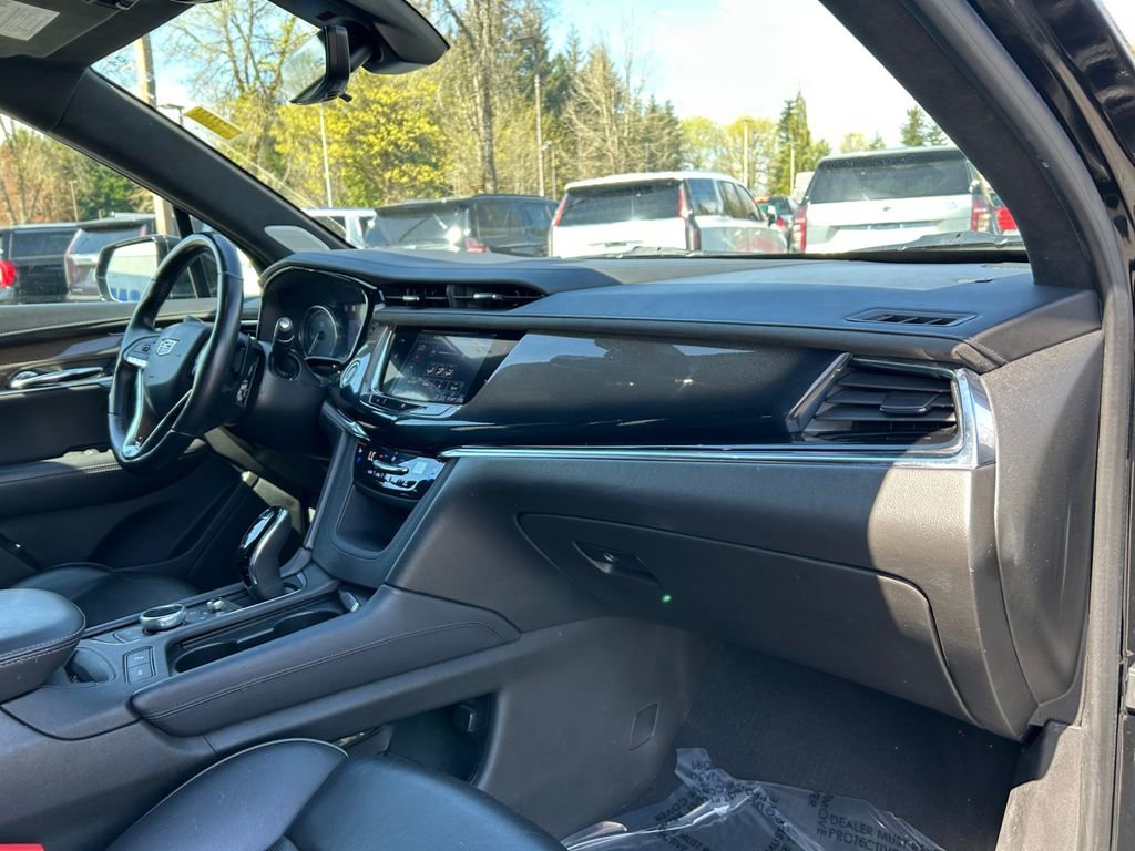 Used 2020 Cadillac XT6 Premium Luxury w/ Platinum Package image 26