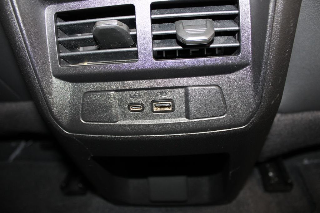 Used 2024 GMC Canyon AT4 AWD/4WD image 30