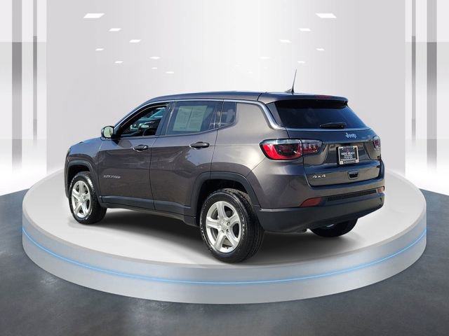 Used 2023 Jeep Compass Sport image 4