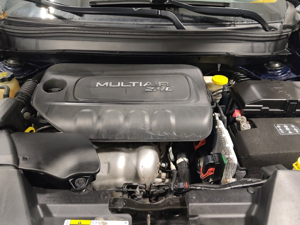 Used 2015 Jeep Cherokee Latitude w/ Cold Weather Group image 30