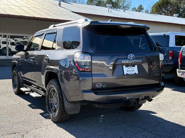 Used 2017 Toyota 4Runner SR5 image 5