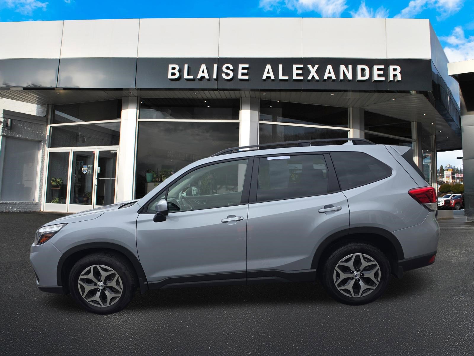 Used 2020 Subaru Forester Premium image 7