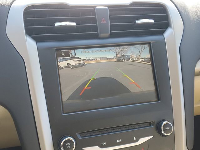 Used 2015 Ford Fusion SE w/ Equipment Group 202A image 20