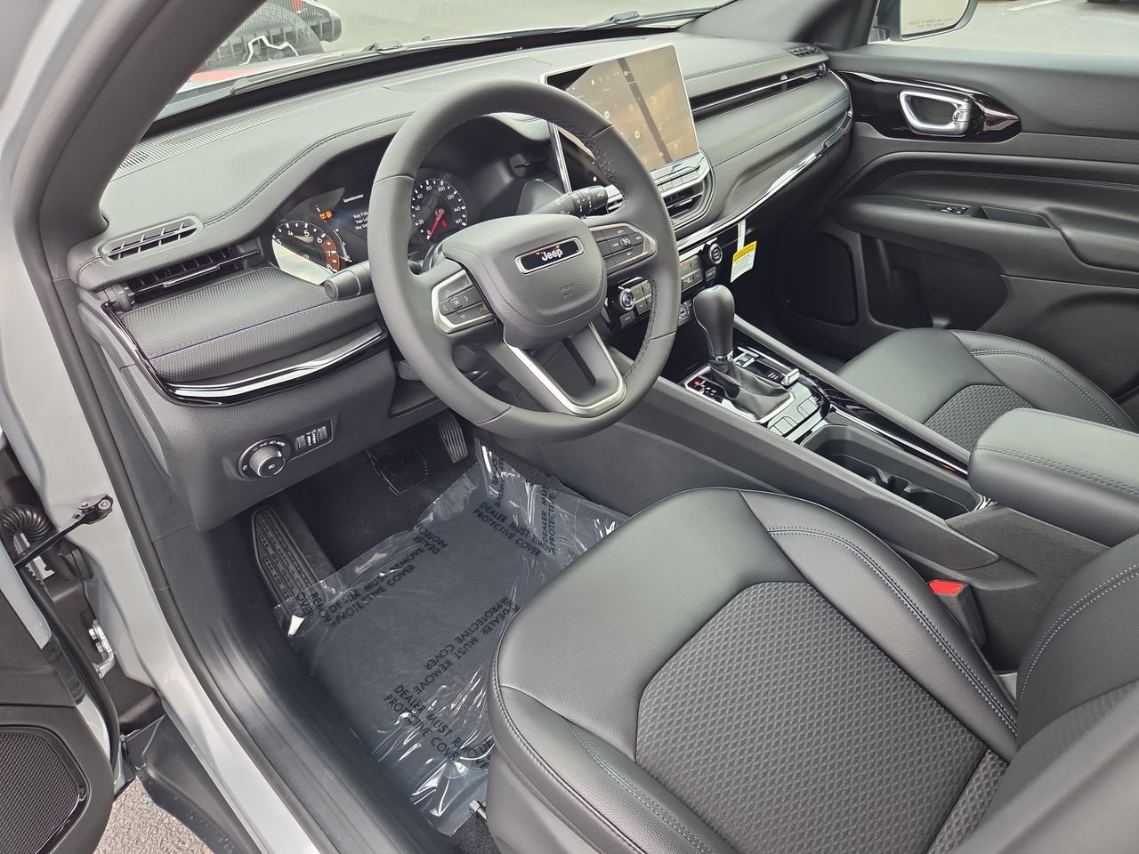 New 2026 Jeep Compass Latitude AWD/4WD image 18