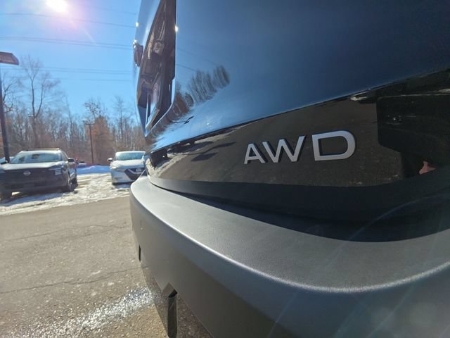 New 2026 Nissan Kicks SV w/ SV Premium Package AWD/4WD image 28