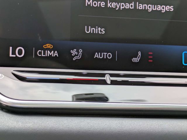 New 2026 Volkswagen Tiguan SE R-Line FWD image 24
