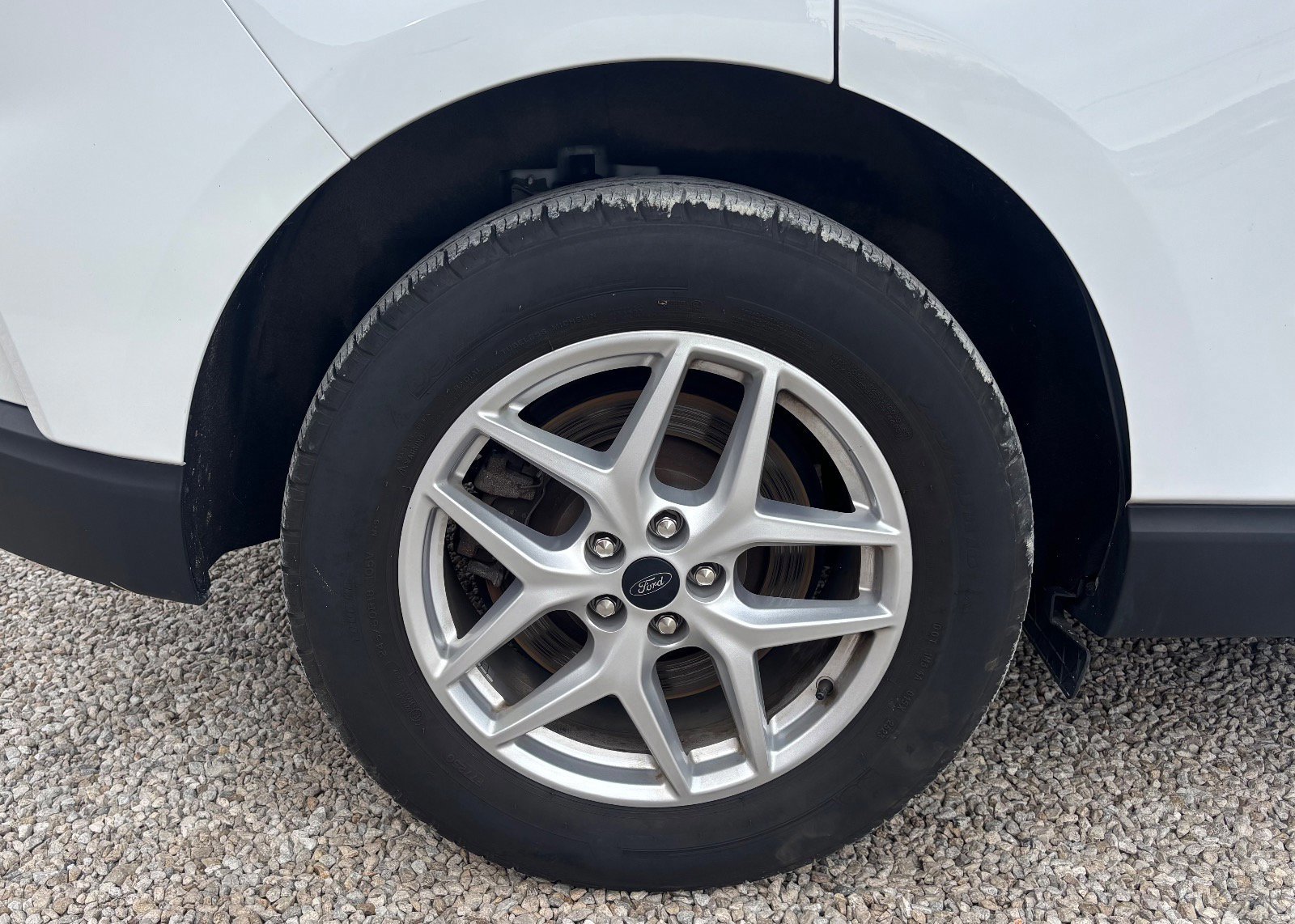 Certified 2024 Ford Edge SEL w/ Convenience Package image 16