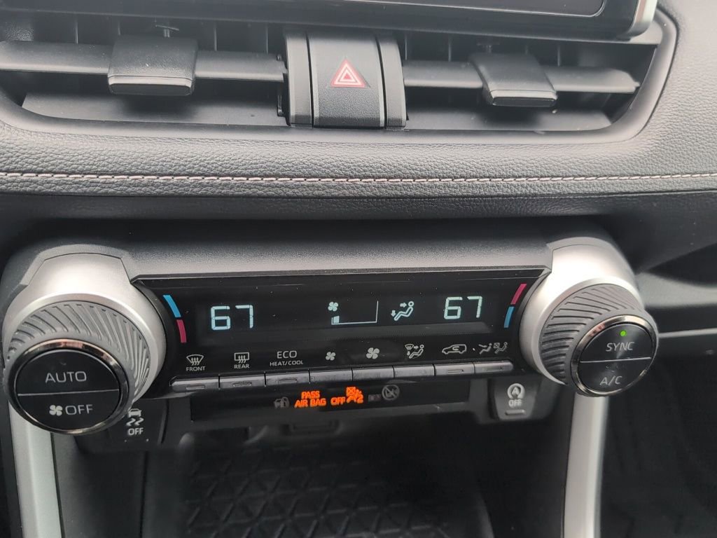 Used 2023 Toyota RAV4 XLE image 15