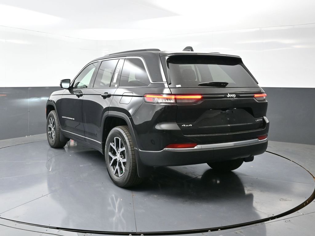 New 2025 Jeep Grand Cherokee Limited w/ Trailer Tow Package image 12