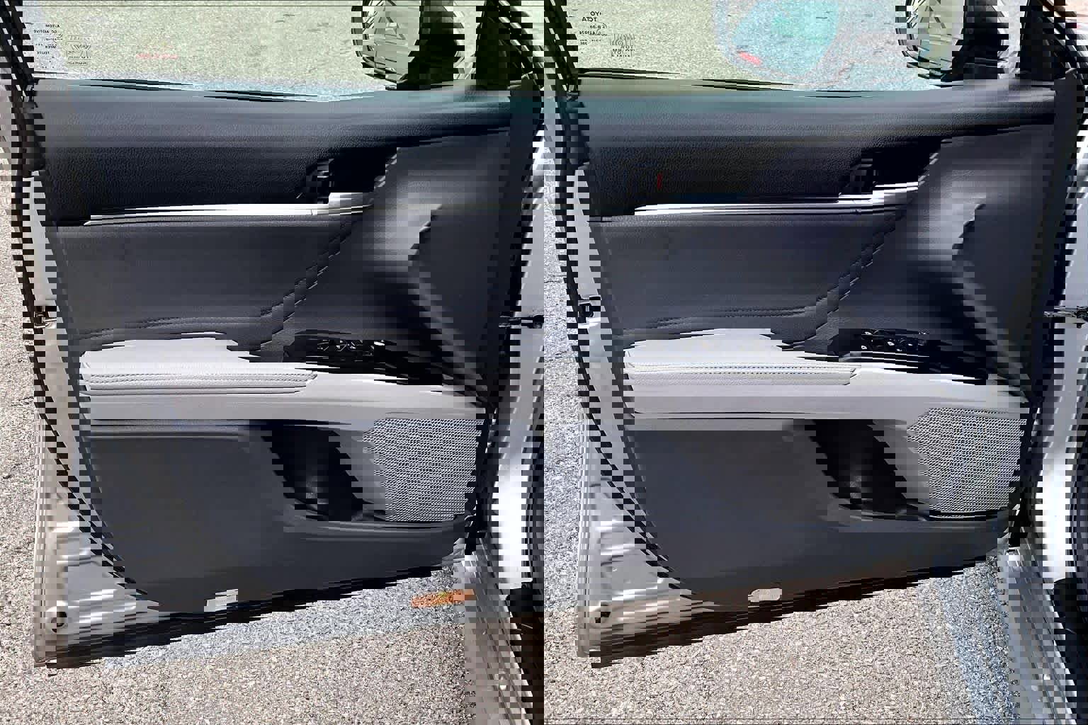 Used 2018 Toyota Camry XLE image 20