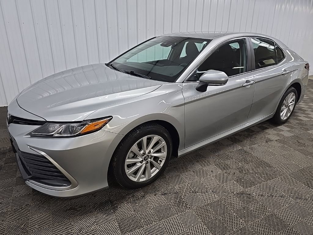 Used 2021 Toyota Camry LE w/ Cold Weather Package image 8