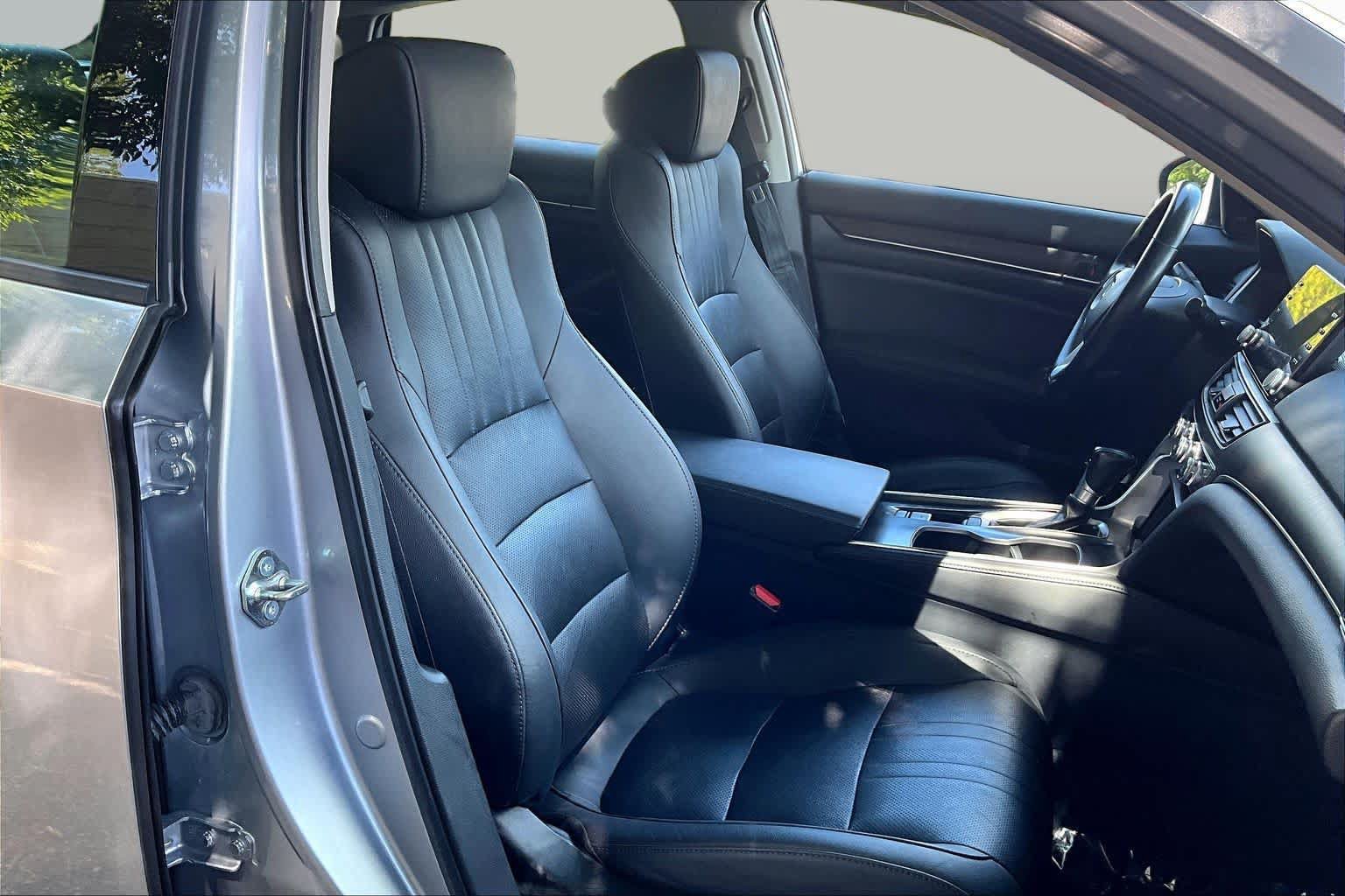 Used 2020 Honda Accord EX-L image 9