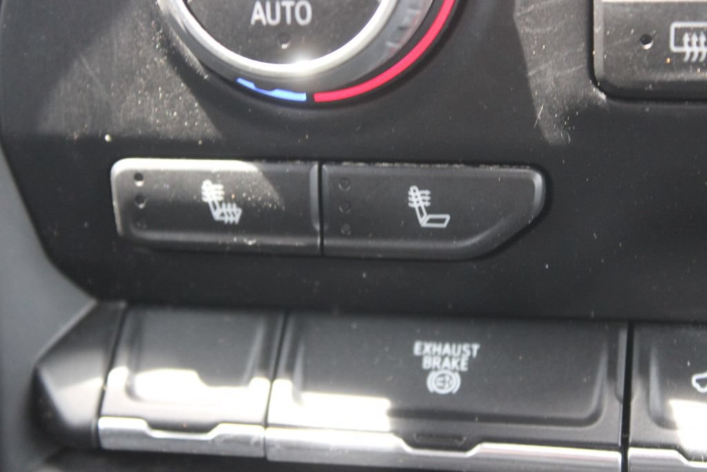 Used 2023 Chevrolet Silverado 2500 LT AWD/4WD image 40