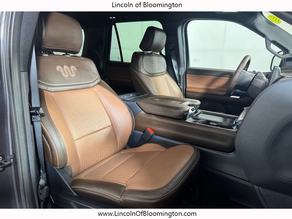 Used 2025 Ford Expedition King Ranch AWD/4WD image 13