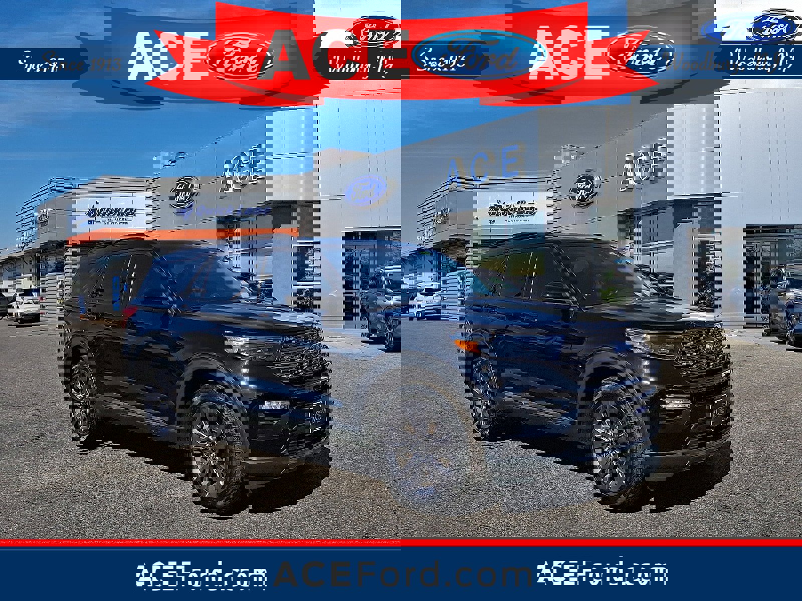 Certified 2023 Ford Explorer XLT w/ Equipment Group 202A