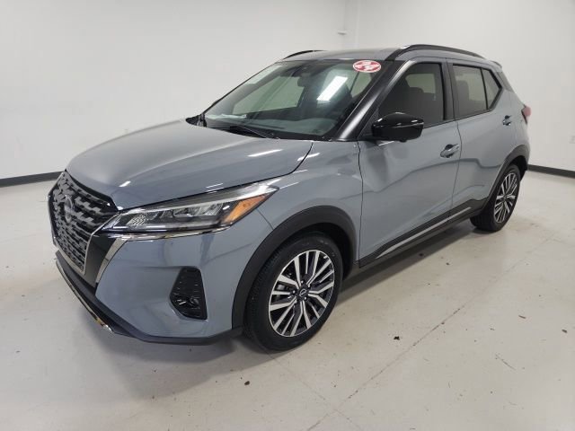 Used 2024 Nissan Kicks SR FWD image 8