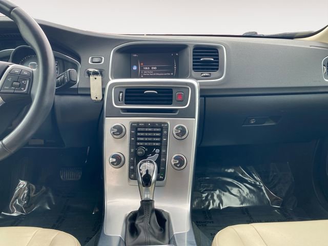 Used 2018 Volvo S60 T5 Inscription AWD/4WD image 11