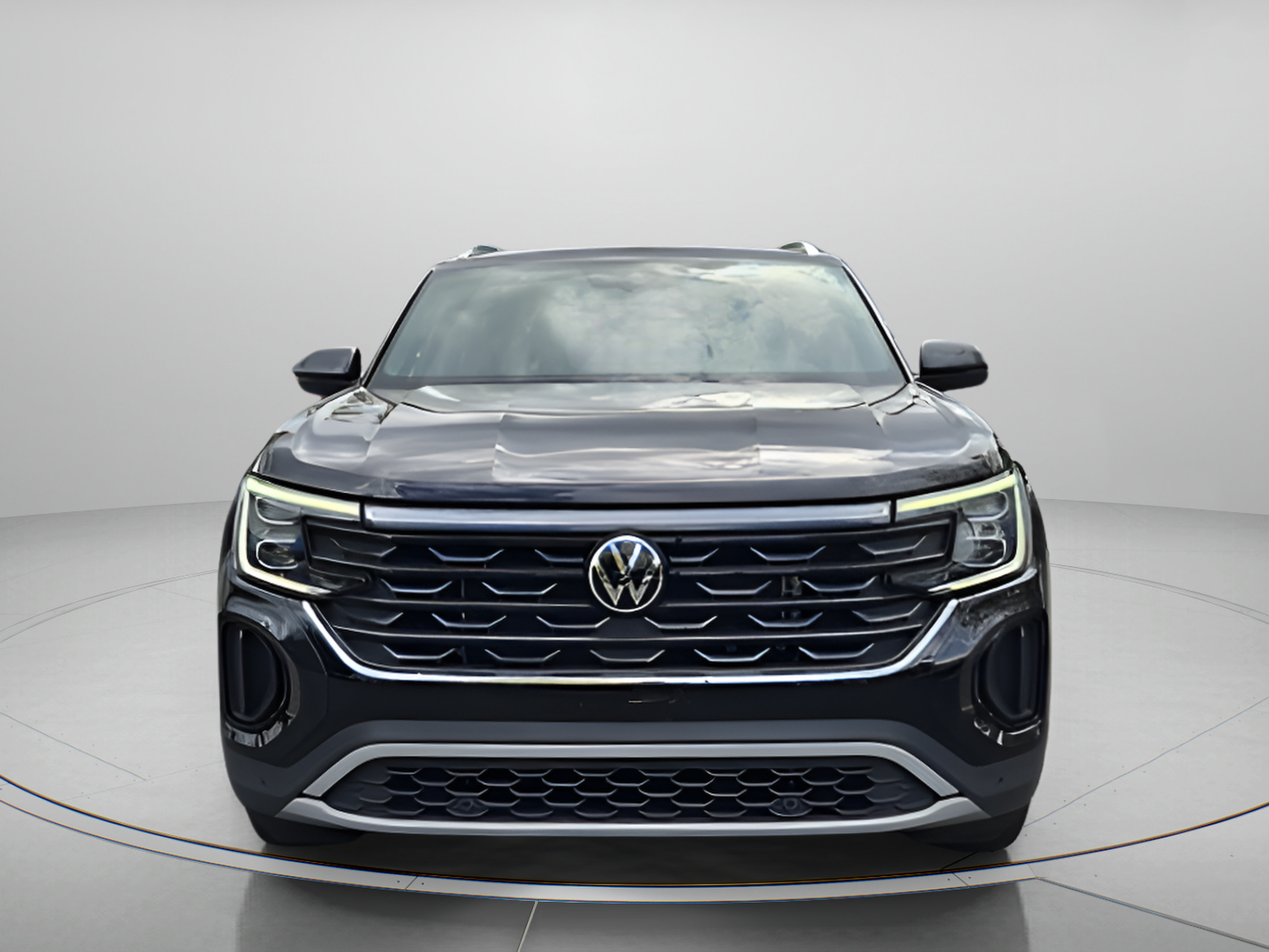 Used 2024 Volkswagen Atlas Cross Sport SE w/ Panoramic Sunroof Package FWD image 8