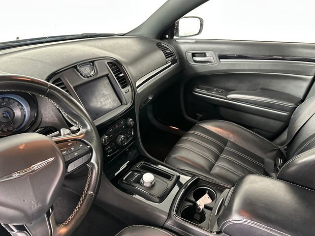 Used 2019 Chrysler 300 S AWD/4WD image 22