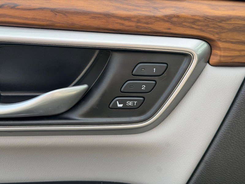 Used 2022 Honda CR-V Touring image 17