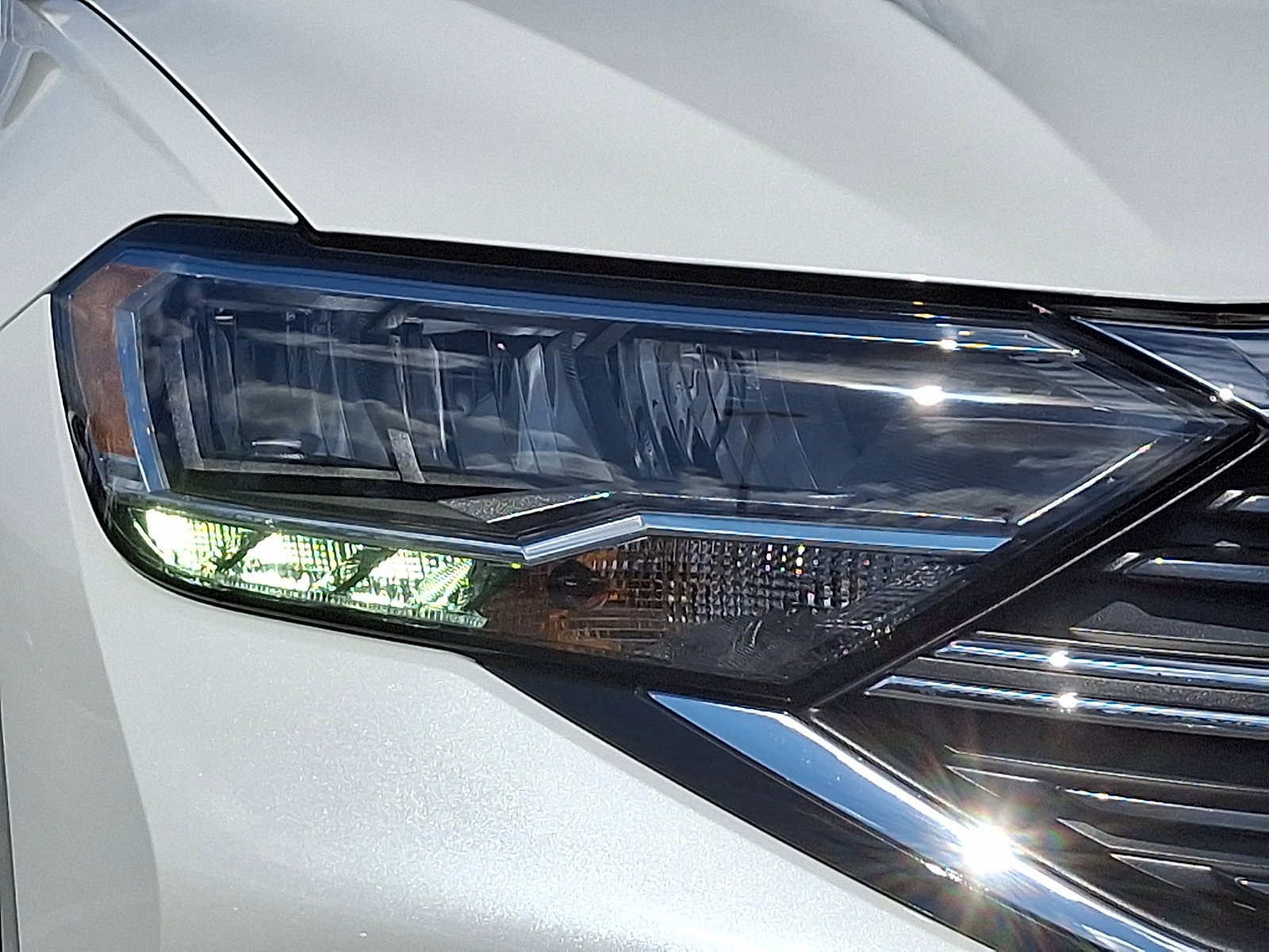 Used 2024 Volkswagen Jetta SE w/ Panoramic Sunroof Package image 10