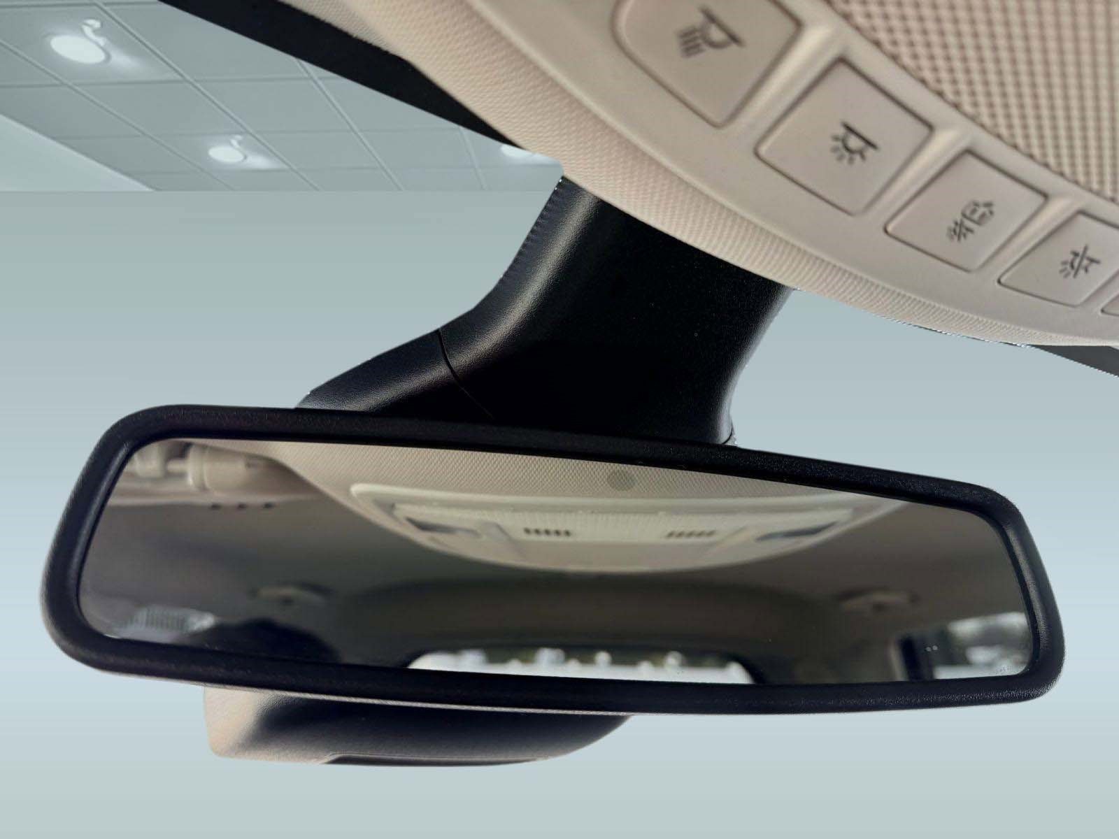 Used 2024 Ford Edge Titanium image 15