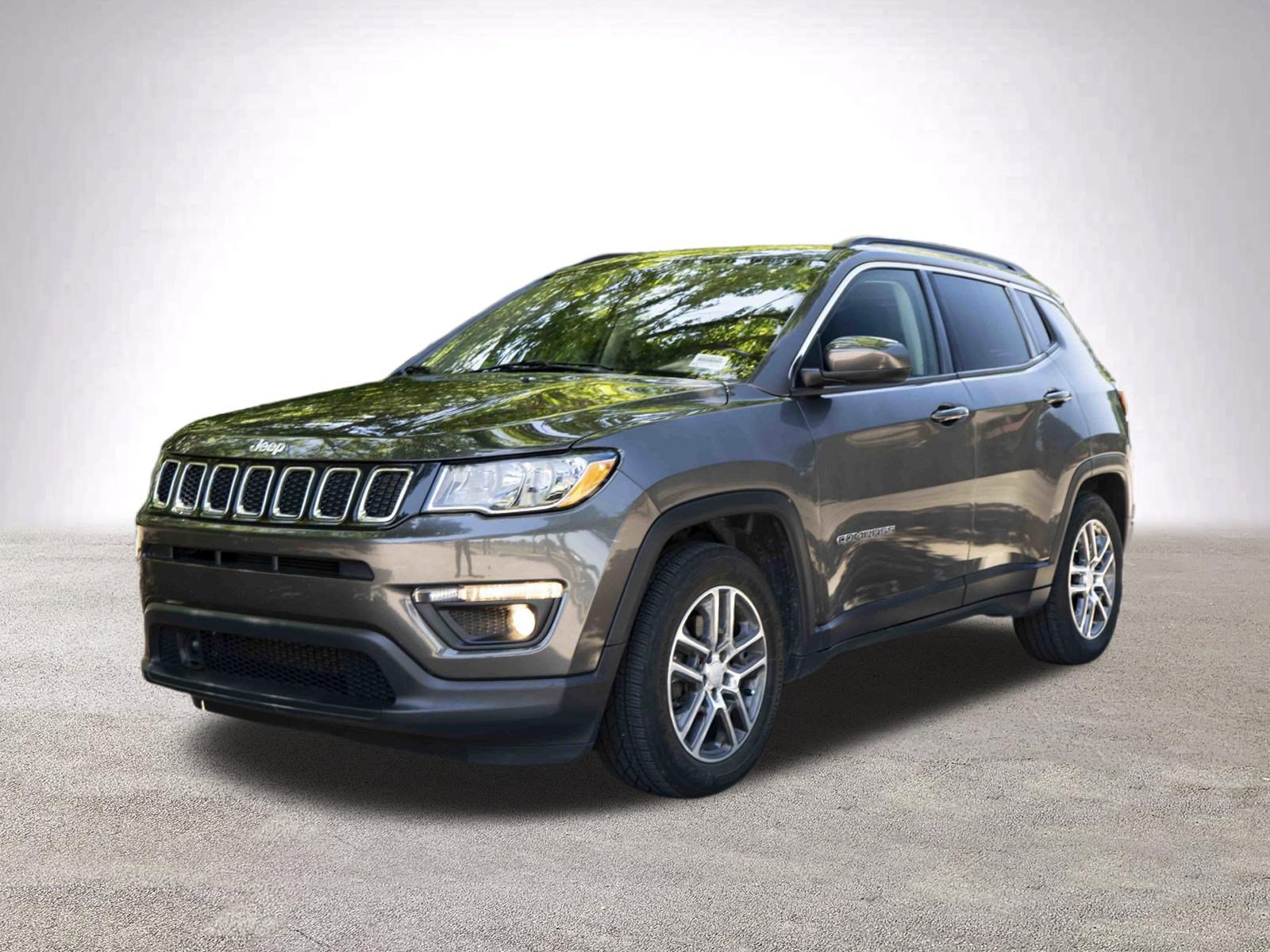 Used 2020 Jeep Compass Latitude FWD image 5