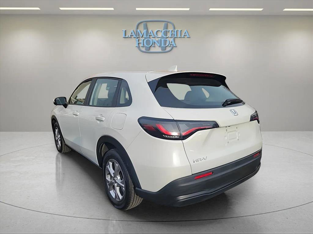 Used 2023 Honda HR-V LX image 3