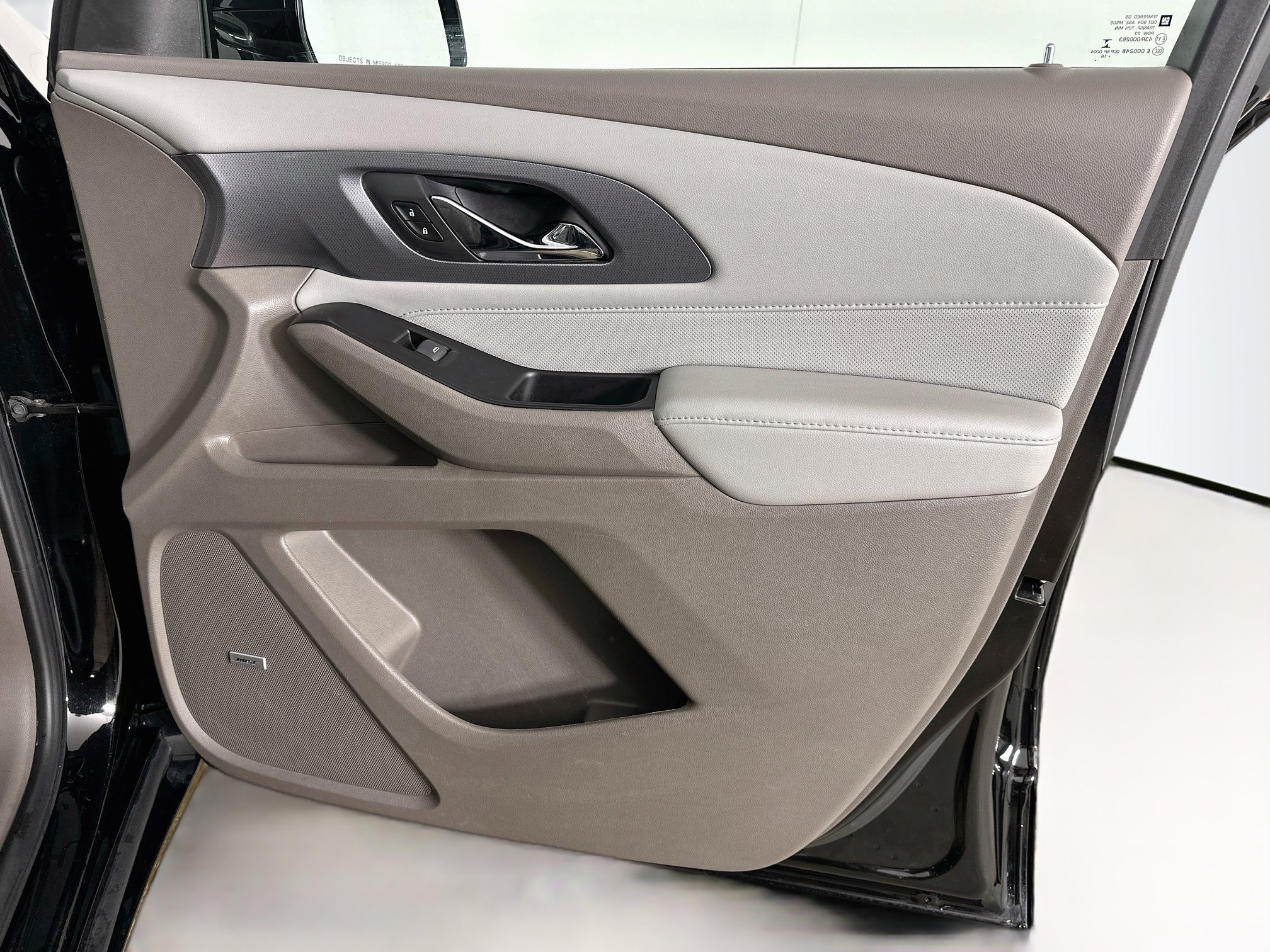 Used 2019 Chevrolet Traverse Premier w/ Driver Confidence II Package FWD image 35