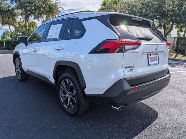 Used 2025 Toyota RAV4 XLE Premium AWD/4WD image 5