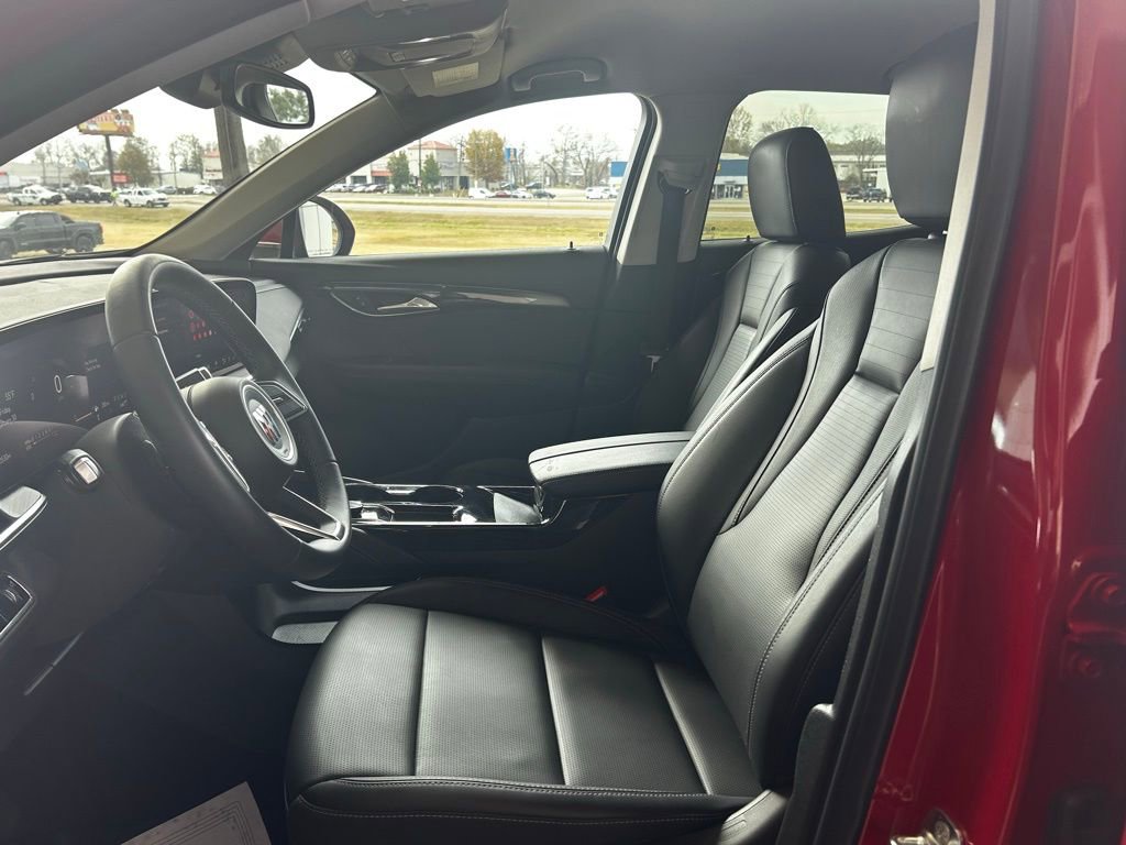 Used 2025 Buick Envision Preferred image 9