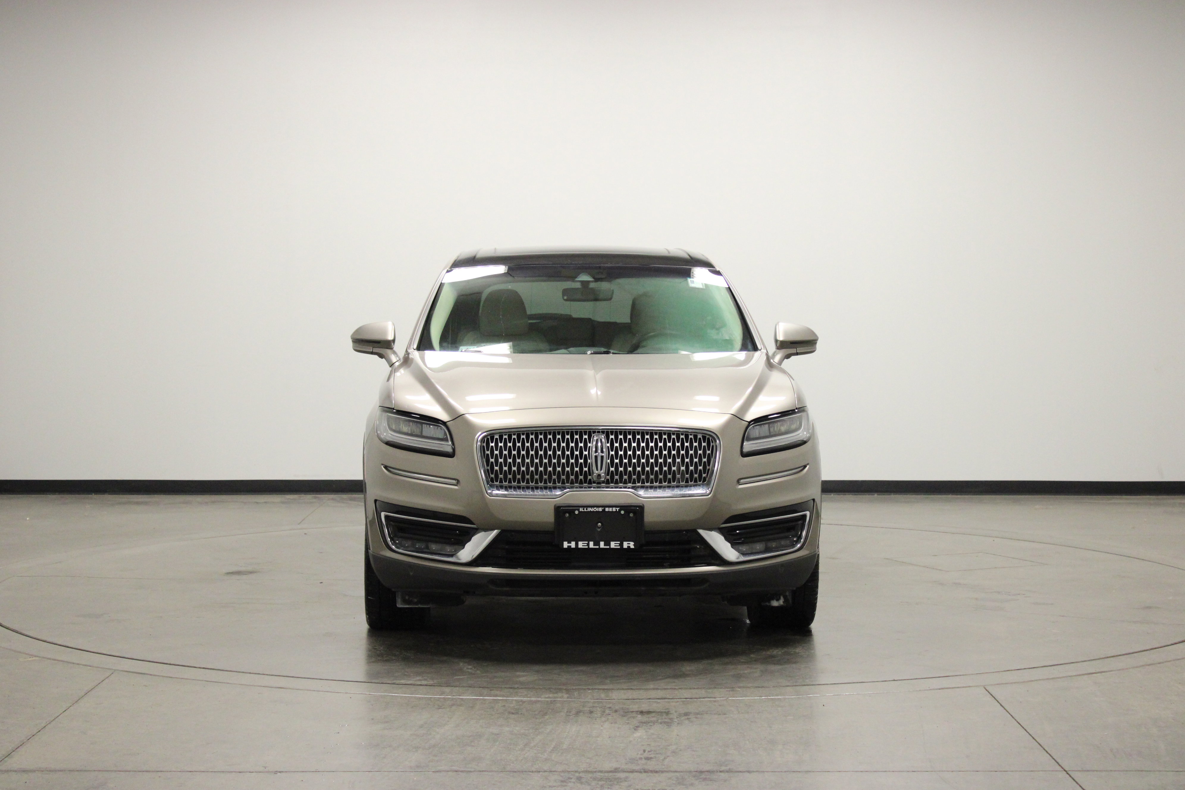 Used 2019 Lincoln Nautilus Reserve image 3