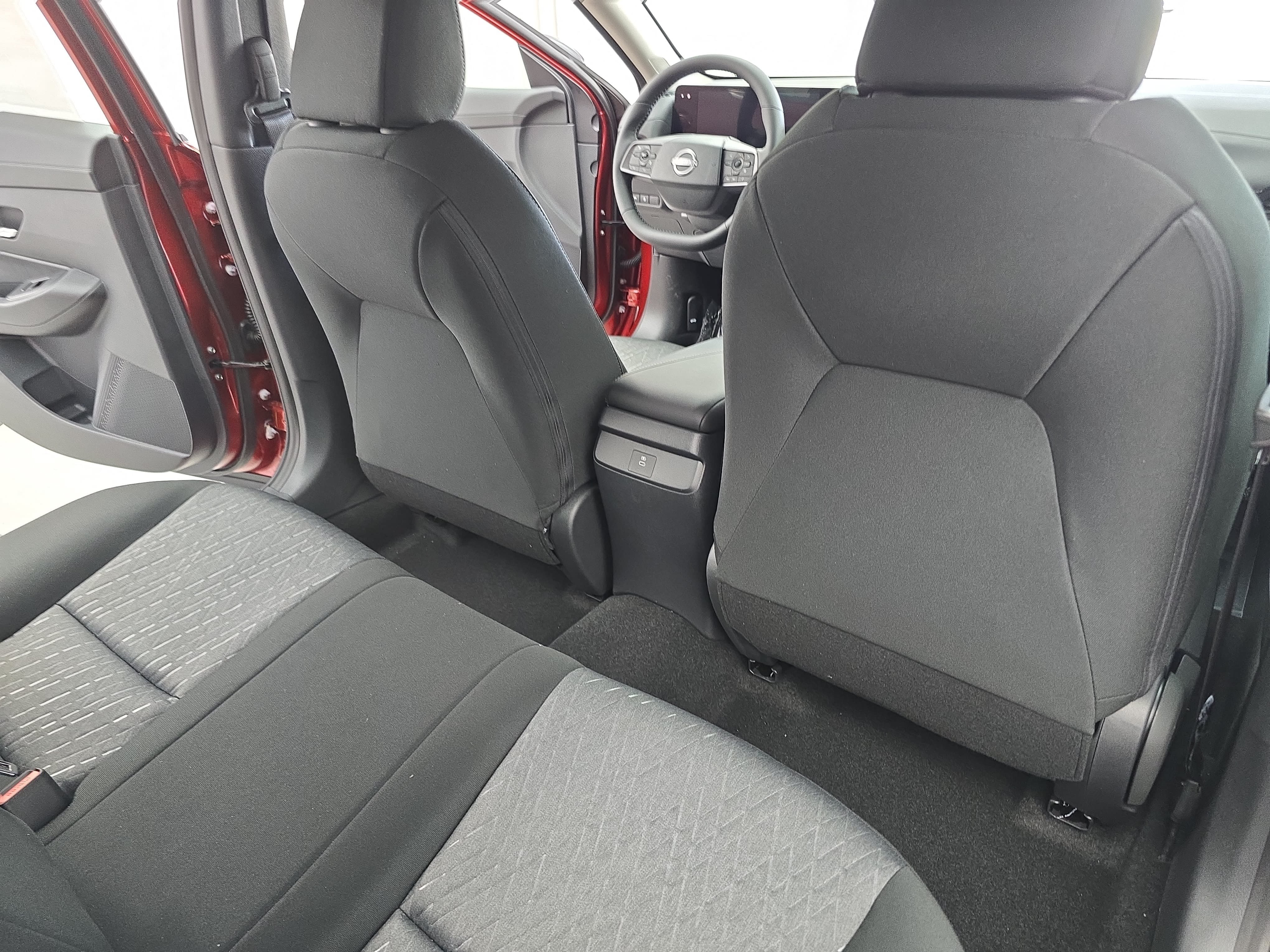 New 2026 Nissan Sentra SV w/ SV Convenience Package FWD image 11