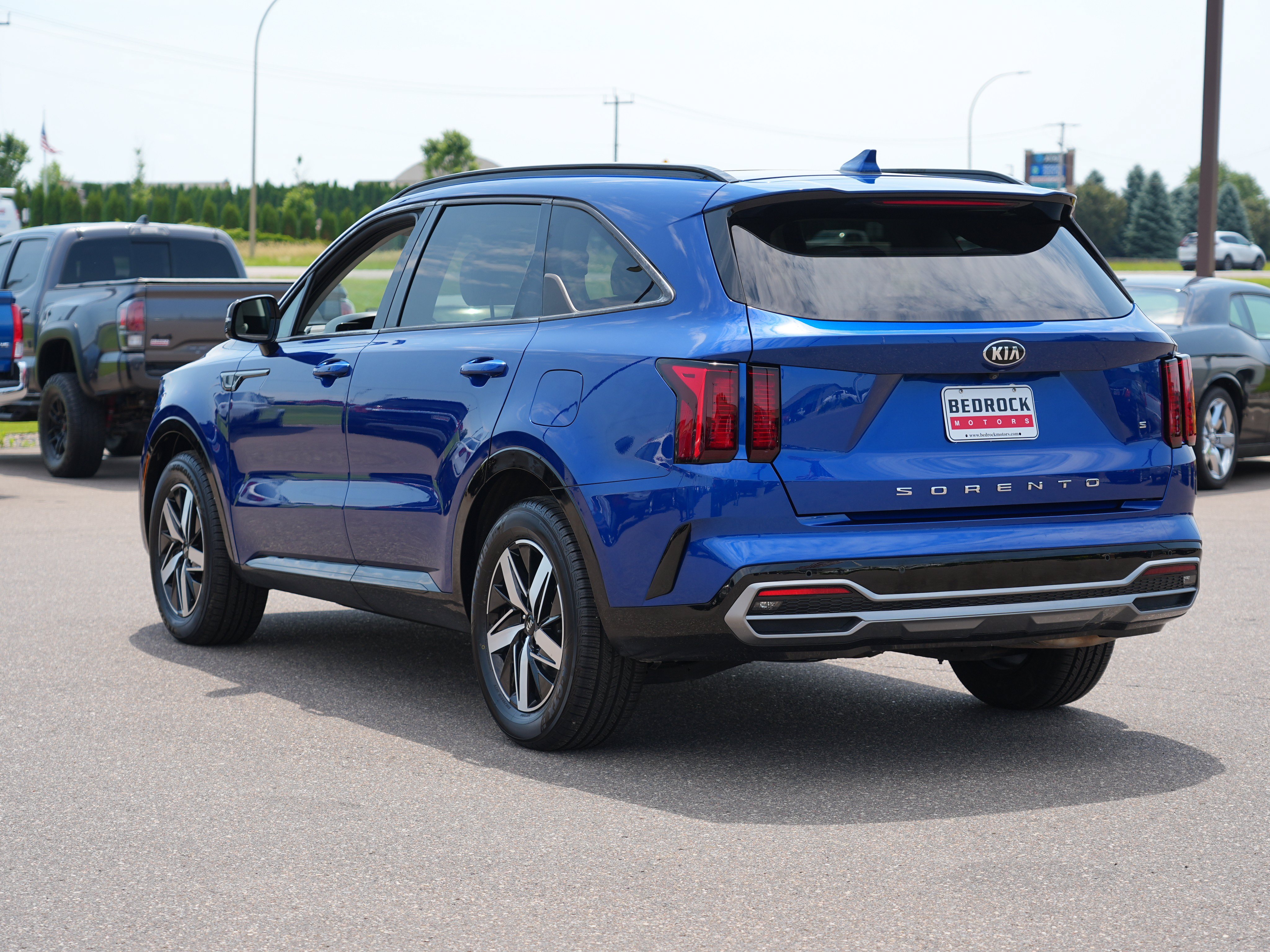 Used 2021 Kia Sorento S w/ Panoramic Sunroof Package FWD image 5