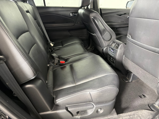 Used 2019 Honda Pilot Touring image 17