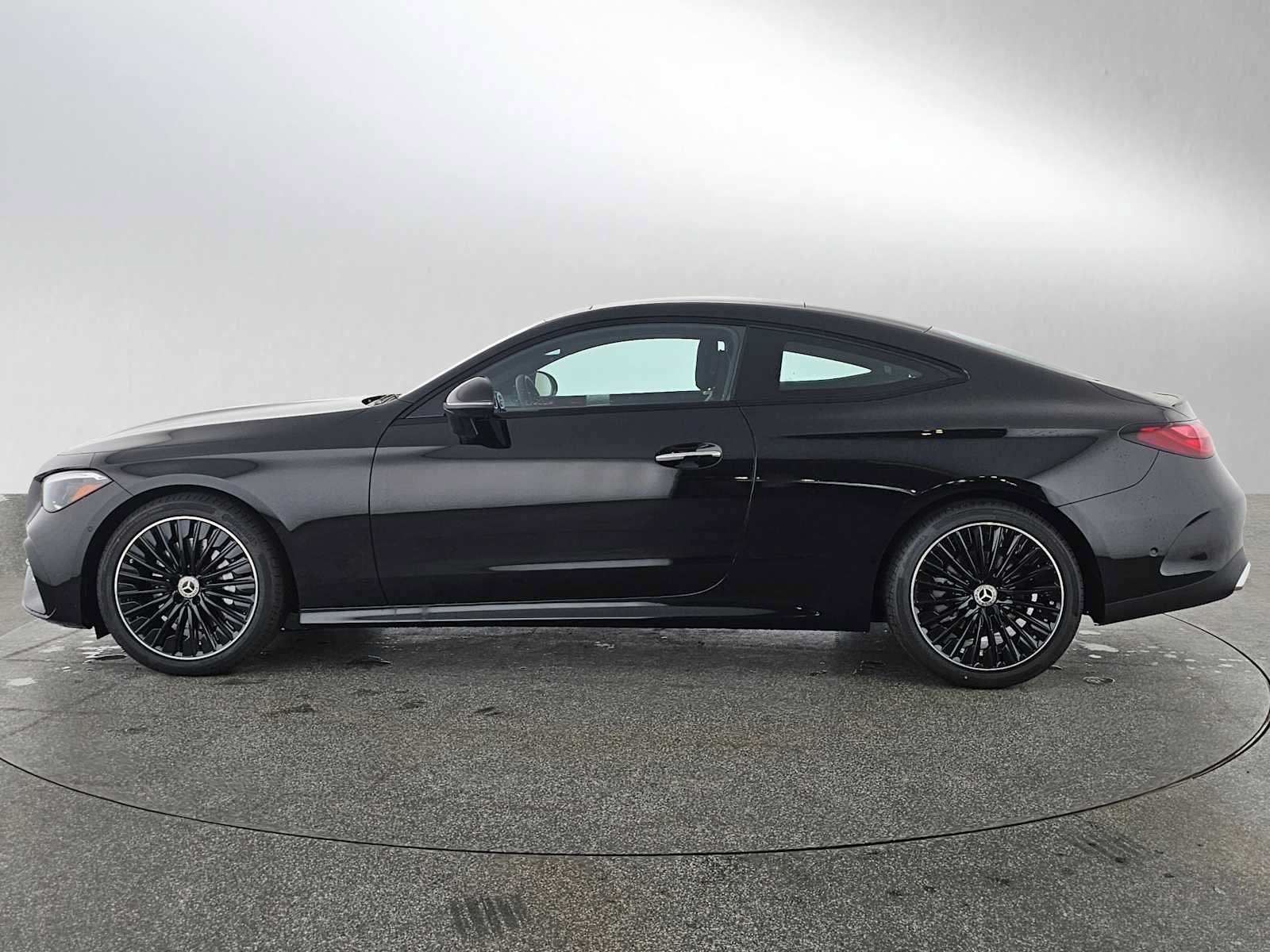 New 2026 Mercedes-Benz CLE 300 4MATIC Coupe image 6
