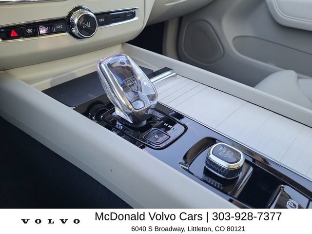 New 2026 Volvo XC60 B5 Ultra w/ Climate Package AWD/4WD image 24