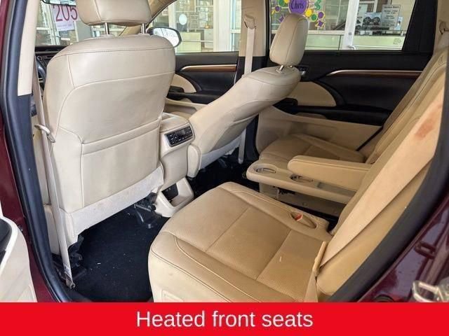 Used 2019 Toyota Highlander Limited Platinum image 28