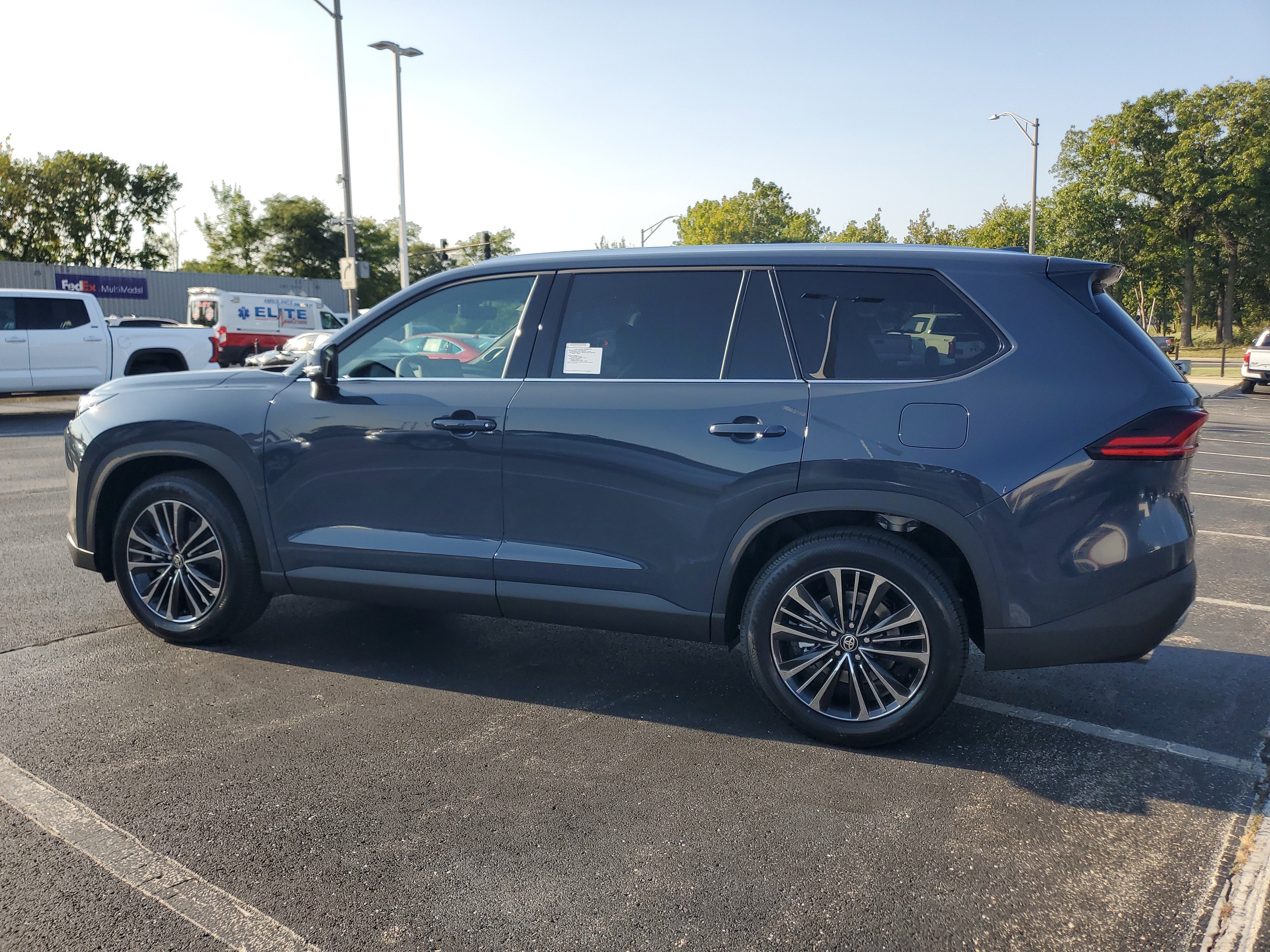 New 2026 Toyota Grand Highlander AWD Hybrid image 4