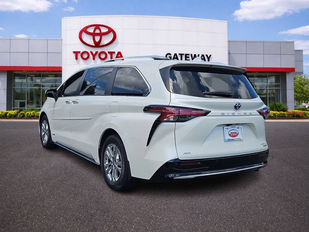 Used 2021 Toyota Sienna Platinum AWD/4WD image 7