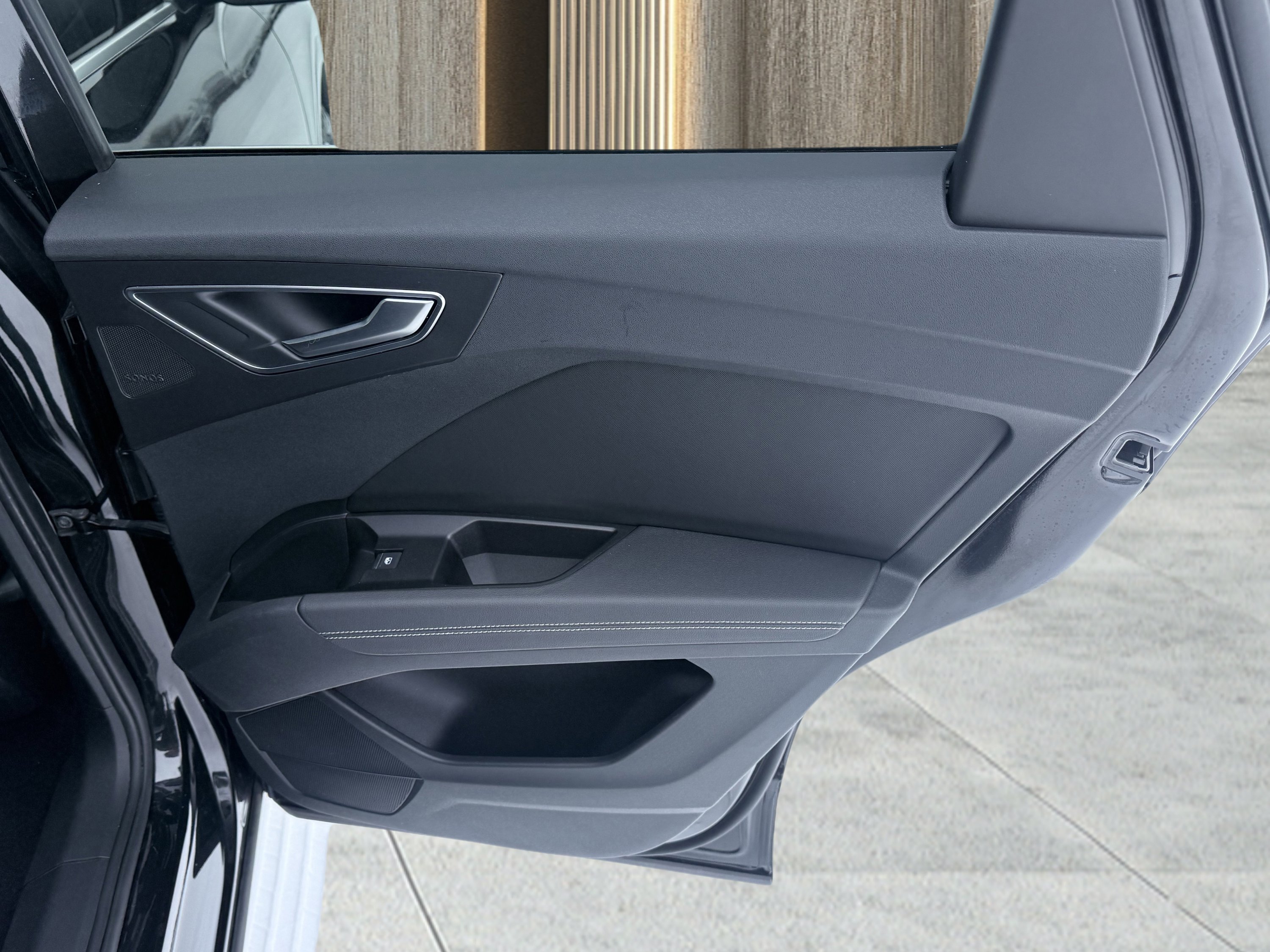 Used 2023 Audi Q4 e-tron Premium Plus w/ Premium Plus image 47